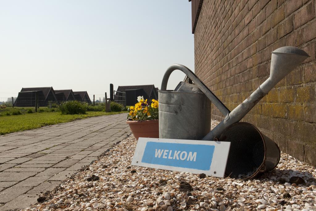 Hotelhuisjes Andijk Ruang foto